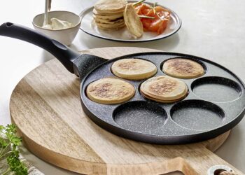 Poêle 4 pancakes anti adhérente aluminium noir